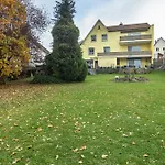 Felsenweg *